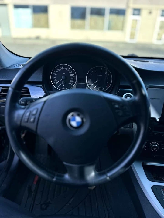 2007 BMW E90 3 Series Sedan - Image 2 of 11