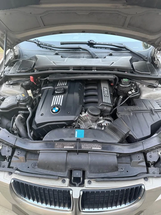 2007 BMW E90 3 Series Sedan - Image 7 of 8