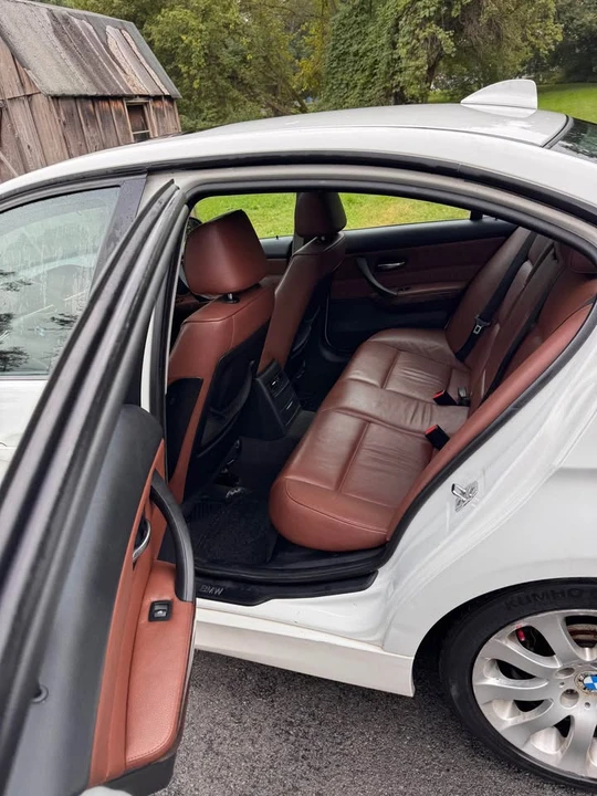 2007 BMW E90 3 Series Sedan - Image 13 of 19