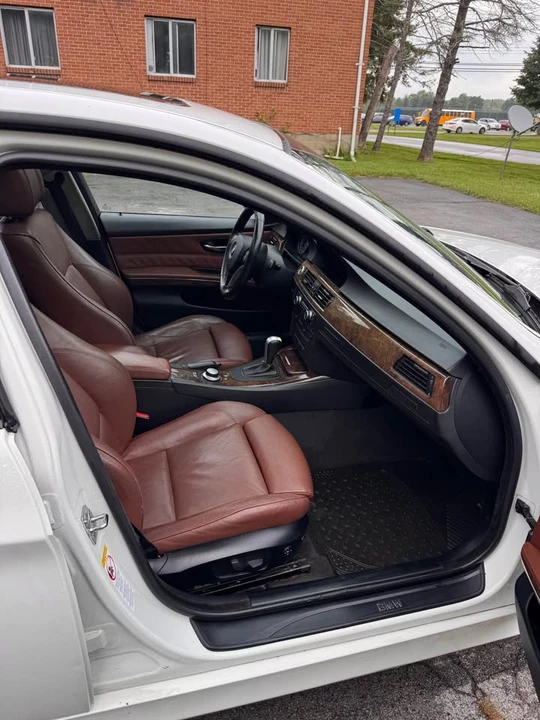 2007 BMW E90 3 Series Sedan - Image 17 of 19
