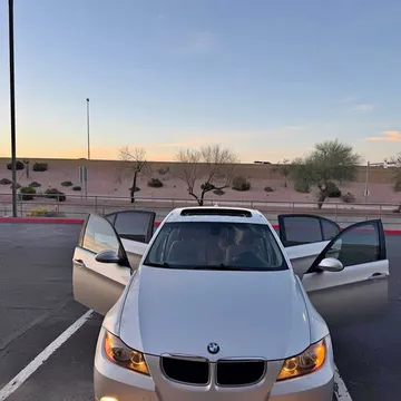 2007 BMW 325i Sedan