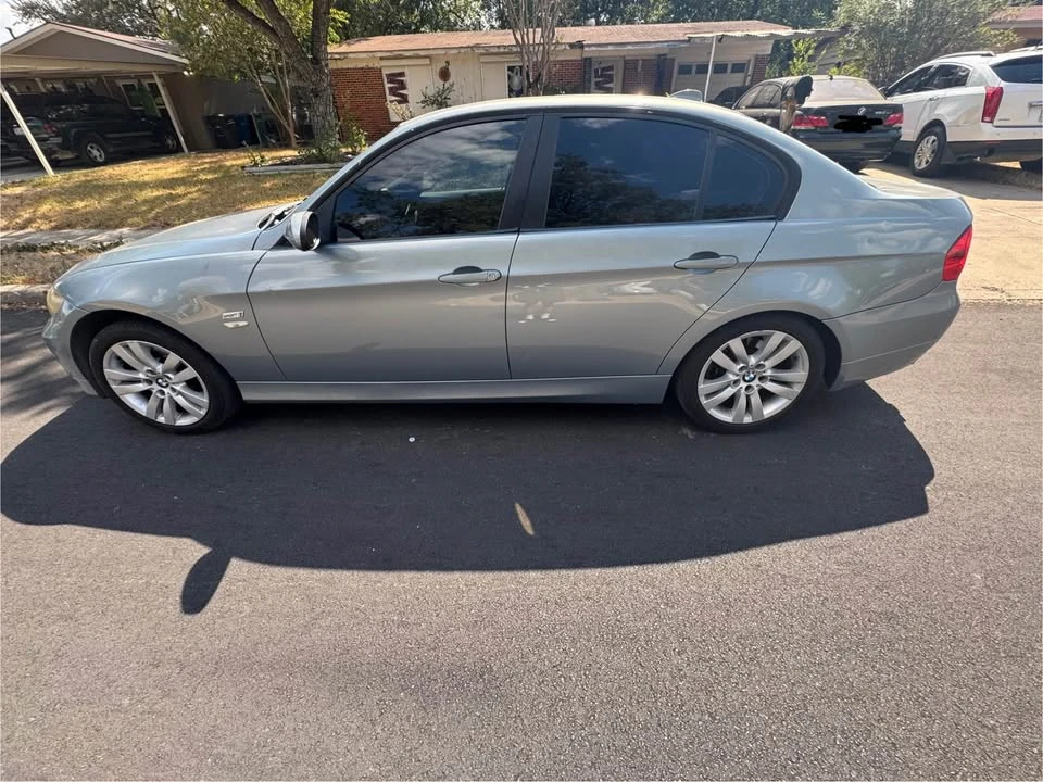 2007 BMW E90 3 Series Sedan - Image 4 of 5