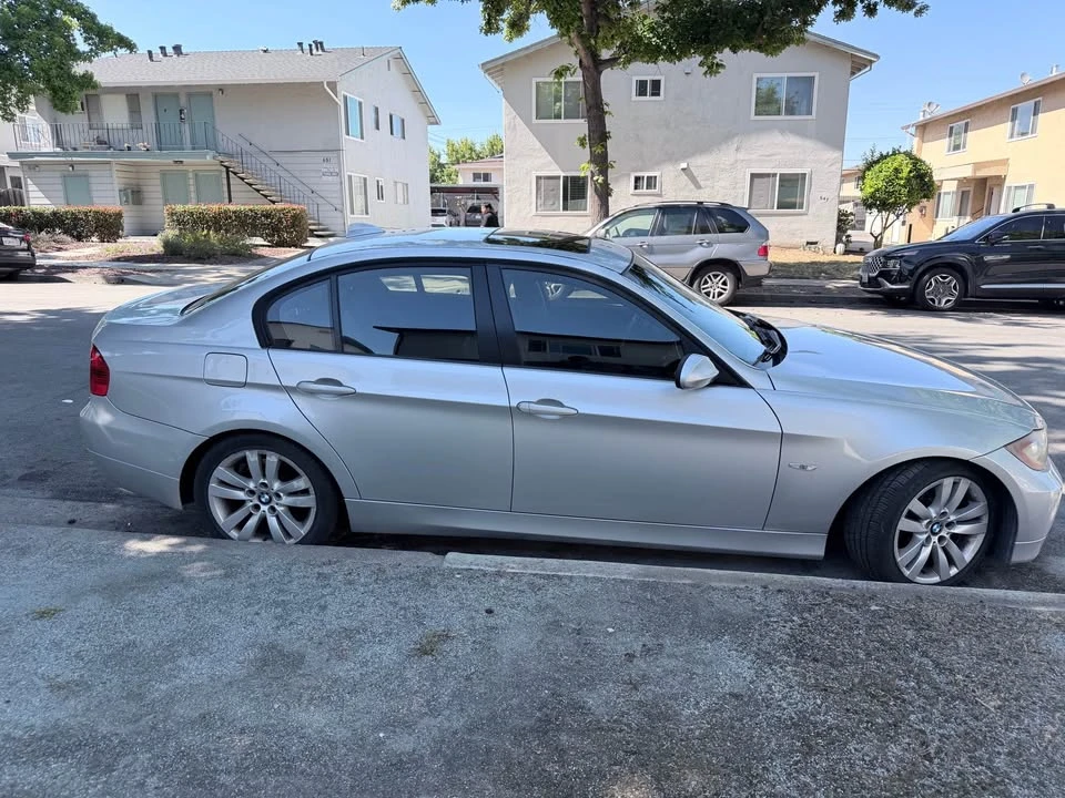 2007 BMW E90 3 Series Sedan - Image 5 of 10