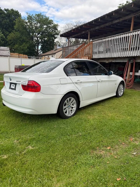2007 BMW E90 3 Series Sedan - Image 2 of 12