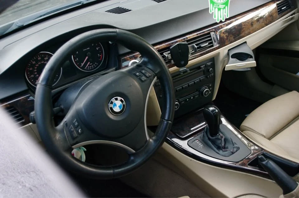 2007 BMW E90 3 Series Sedan - Image 2 of 12