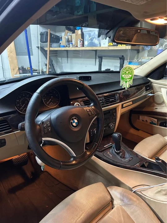 2007 BMW E90 3 Series Sedan - Image 10 of 12