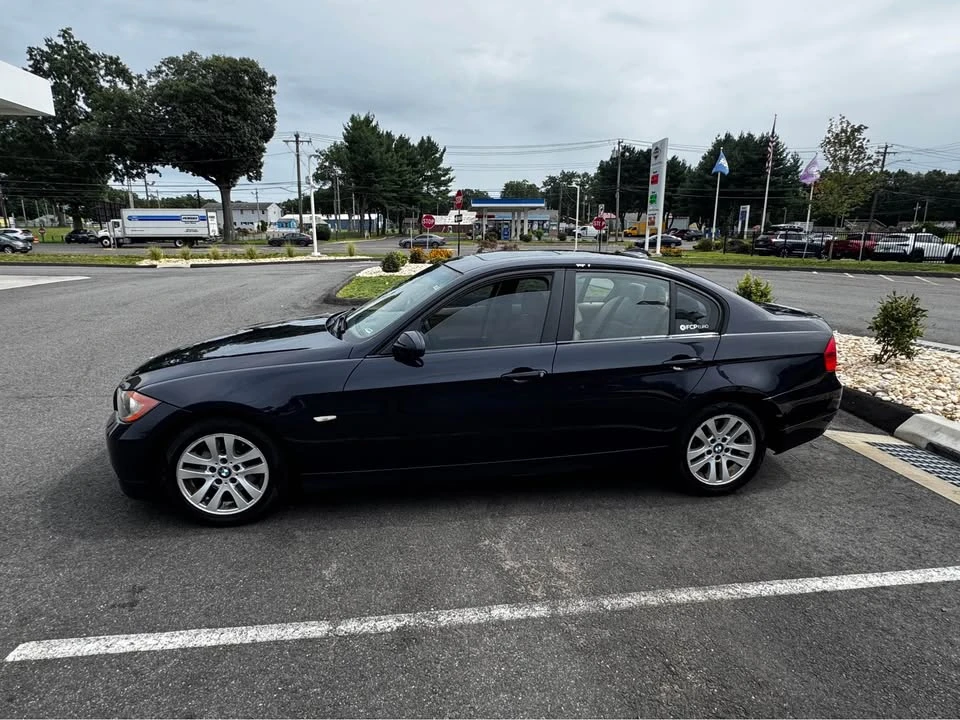 2007 BMW E90 3 Series Sedan - Image 3 of 5
