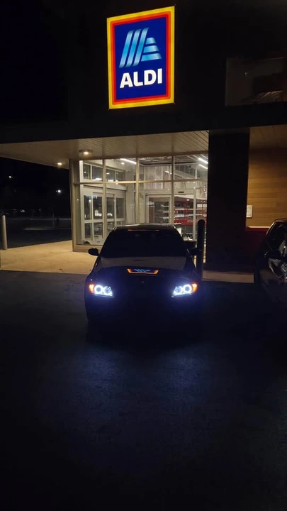 2007 BMW E90 3 Series Sedan - Image 2 of 10