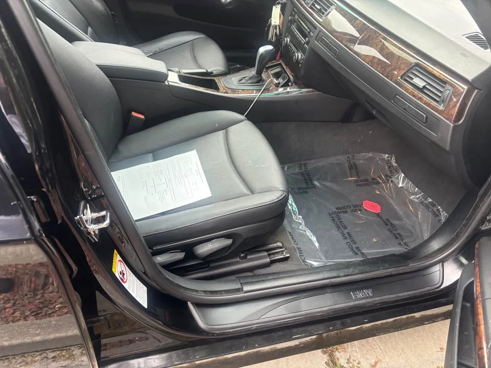 2007 BMW E90 3 Series Sedan - Image 10 of 11