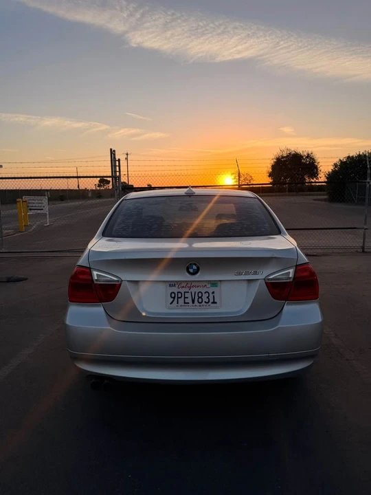 2007 BMW E90 3 Series Sedan - Image 3 of 16