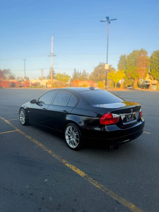 2007 BMW E90 3 Series Sedan - Image 9 of 11