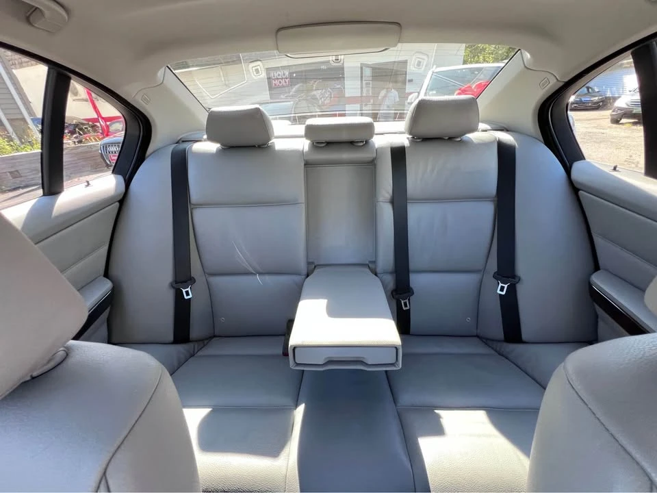 2007 BMW E90 3 Series Sedan - Image 8 of 20