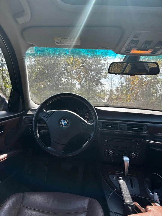 2007 BMW E90 3 Series Sedan - Image 10 of 16