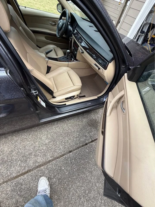 2007 BMW E90 3 Series Sedan - Image 12 of 15