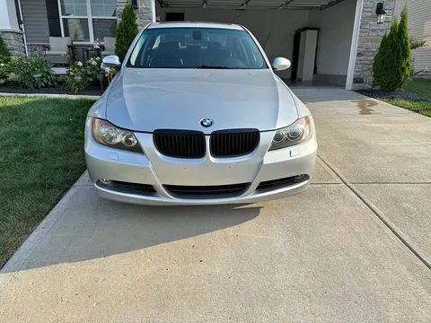 2007 BMW 3 Series 328xi Sedan 4D