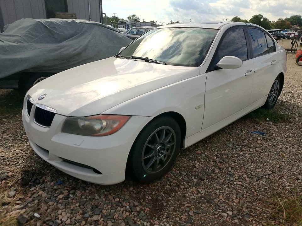 2007 BMW E90 3 Series Sedan - Image 3 of 15