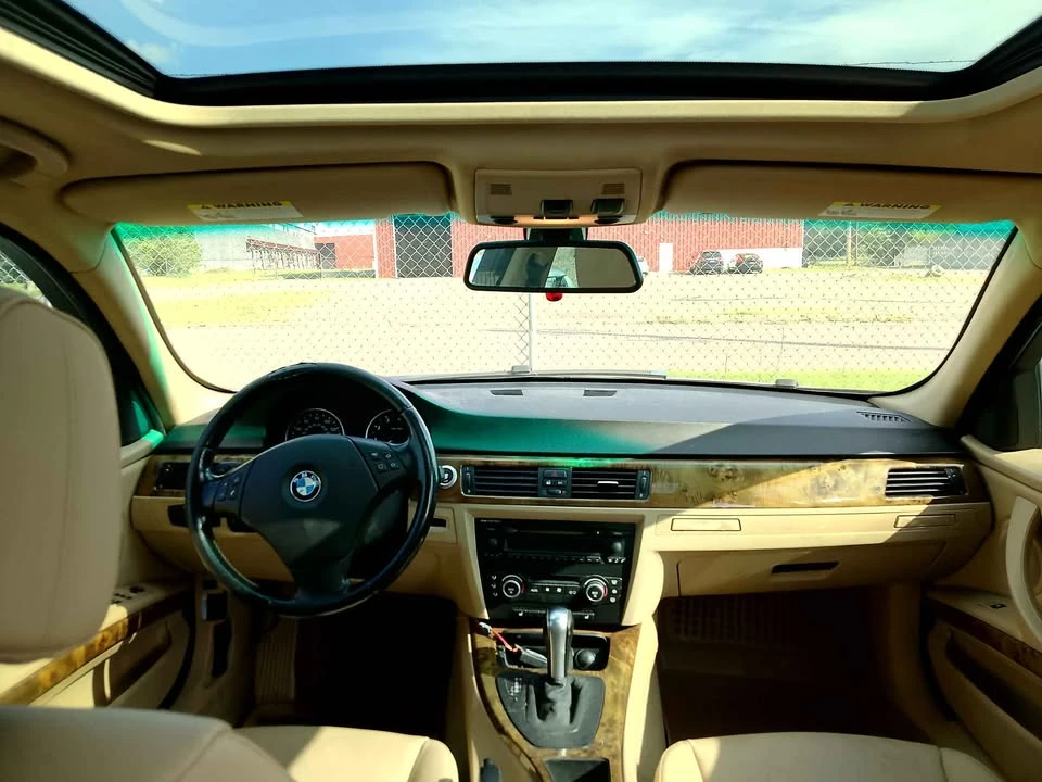 2007 BMW E90 3 Series Sedan - Image 8 of 15