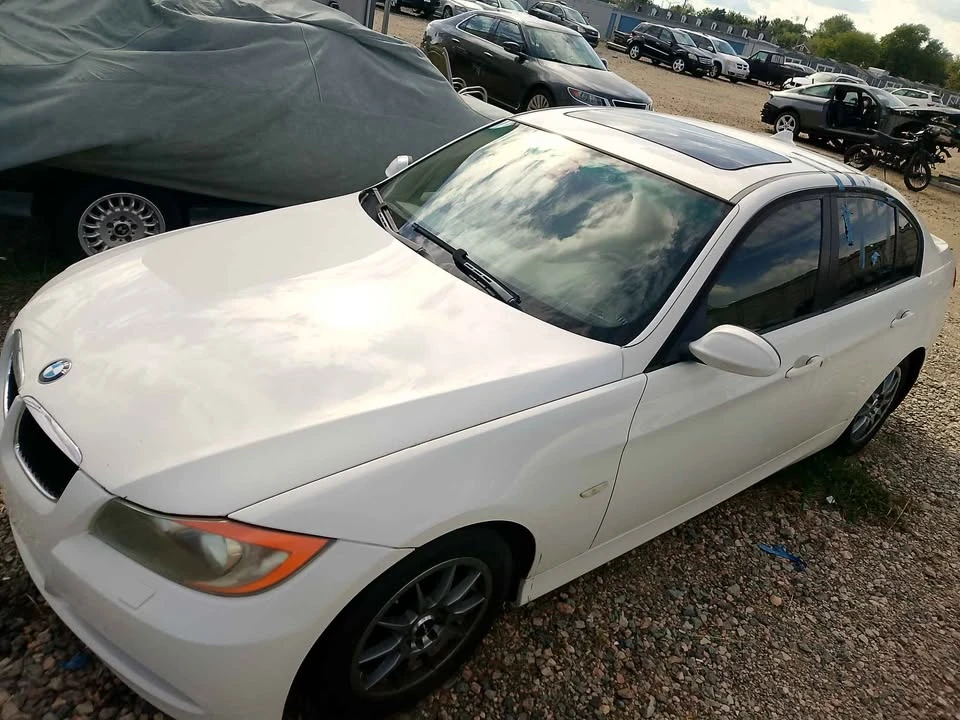 2007 BMW E90 3 Series Sedan - Image 2 of 15