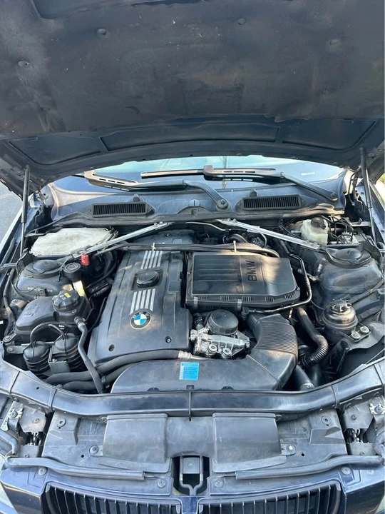 2007 BMW E90 335i Sedan - Image 9 of 11