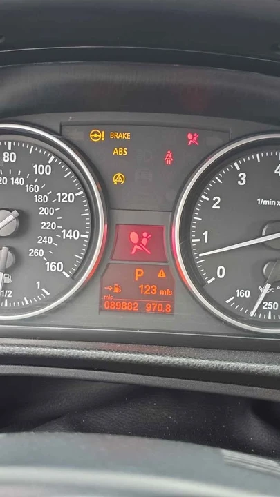 2007 BMW E93 335i Convertible - Image 9 of 10