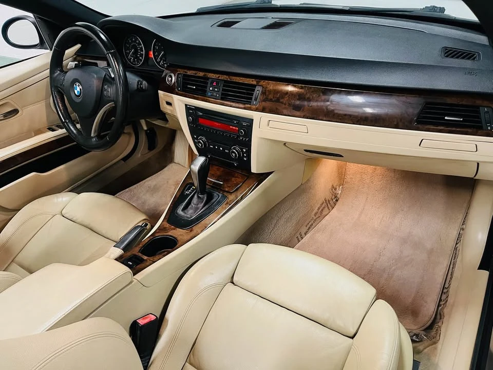 2007 BMW E93 335i Convertible - Image 13 of 17