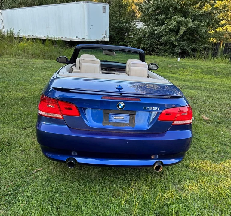 2007 BMW E93 335i Convertible - Image 2 of 12