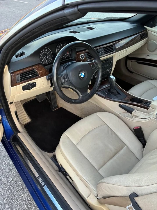 2007 BMW E93 335i Convertible - Image 11 of 12
