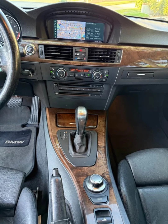 2007 BMW E93 335i Convertible - Image 2 of 17