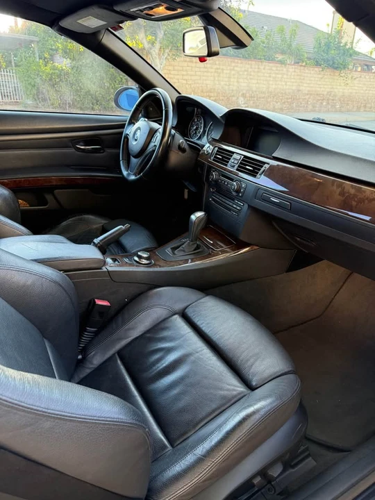 2007 BMW E93 335i Convertible - Image 8 of 17