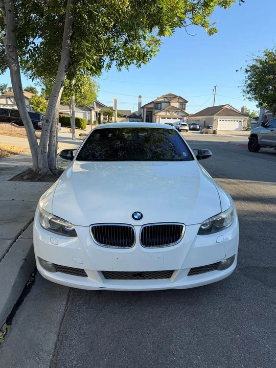 2007 BMW E93 335i Convertible - Image 14 of 17