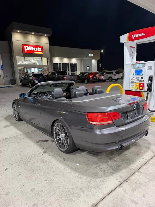 2007 BMW E93 335i Convertible - Image 2 of 6