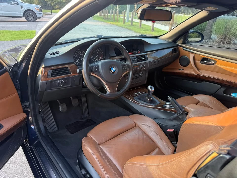 2007 BMW E93 335i Convertible - Image 9 of 16