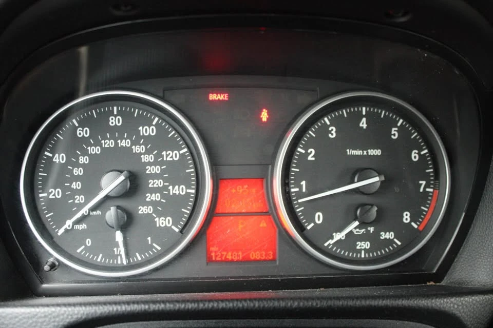 2007 BMW E93 335i Convertible - Image 19 of 20