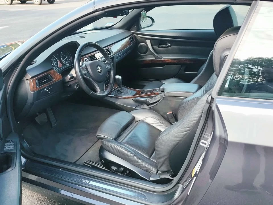 2007 BMW E93 335i Convertible - Image 10 of 17