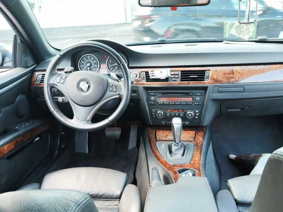 2007 BMW E93 335i Convertible - Image 13 of 17