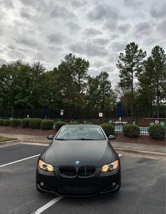 2007 BMW E93 335i Convertible - Image 4 of 10
