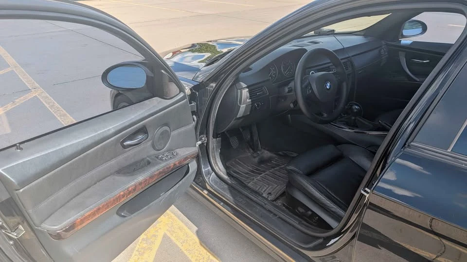 2007 BMW E90 335i Sedan - Image 9 of 17