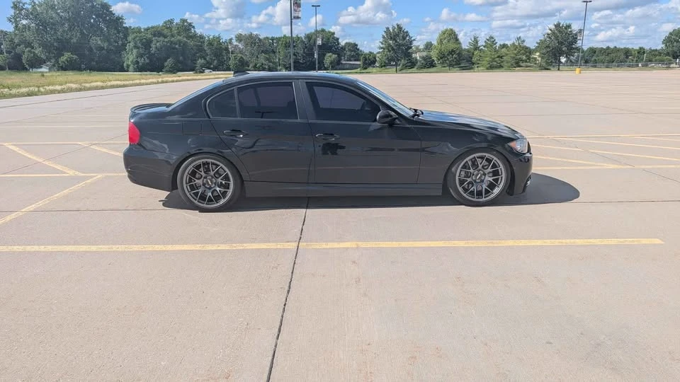 2007 BMW E90 335i Sedan - Image 2 of 17