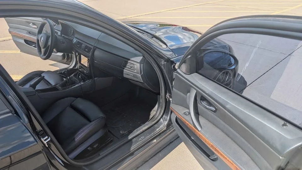 2007 BMW E90 335i Sedan - Image 10 of 17