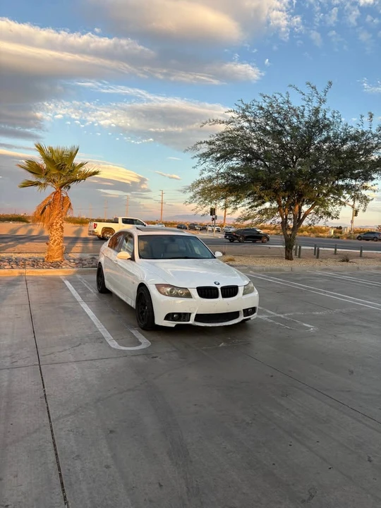 2007 BMW E90 335i Sedan - Image 2 of 7