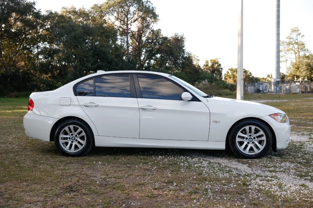 2007 BMW E90 3 Series Sedan - Image 13 of 21