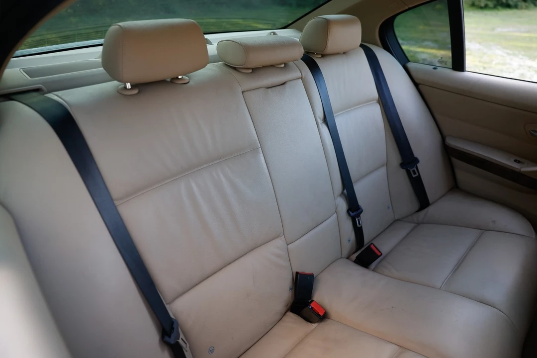 2007 BMW E90 3 Series Sedan - Image 14 of 21