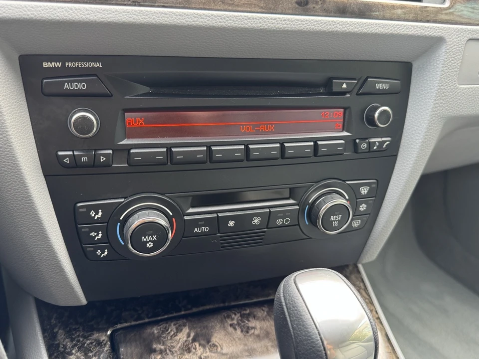 2007 BMW E90 3 Series Sedan - Image 11 of 12