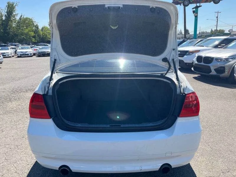 2007 BMW E90 3 Series Sedan - Image 9 of 10