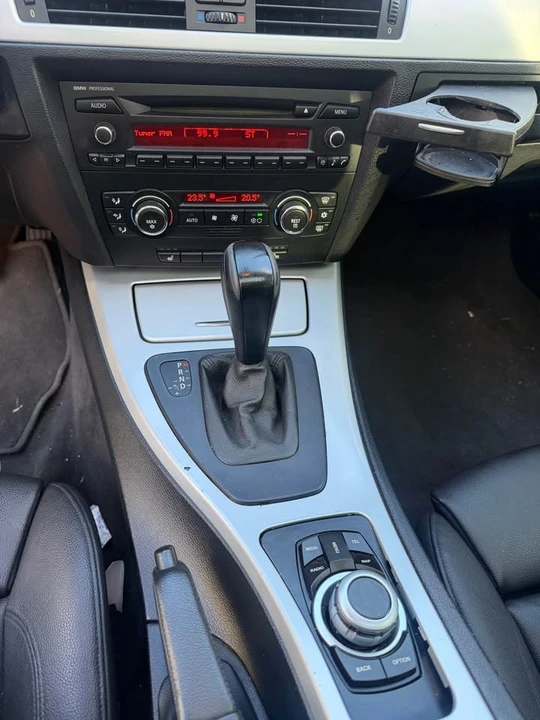 2007 BMW E90 3 Series Sedan - Image 10 of 12