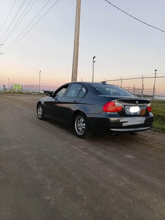 2007 BMW E90 3 Series Sedan - Image 7 of 9