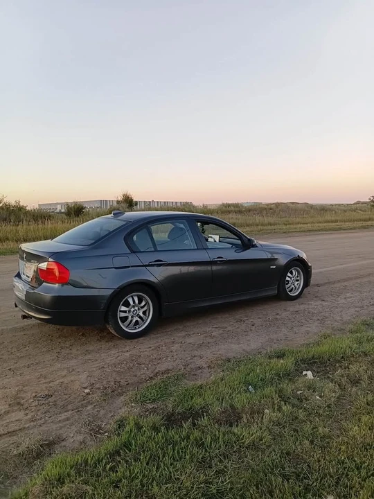 2007 BMW E90 3 Series Sedan - Image 5 of 9