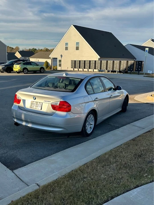 2007 BMW E90 3 Series Sedan - Image 2 of 9