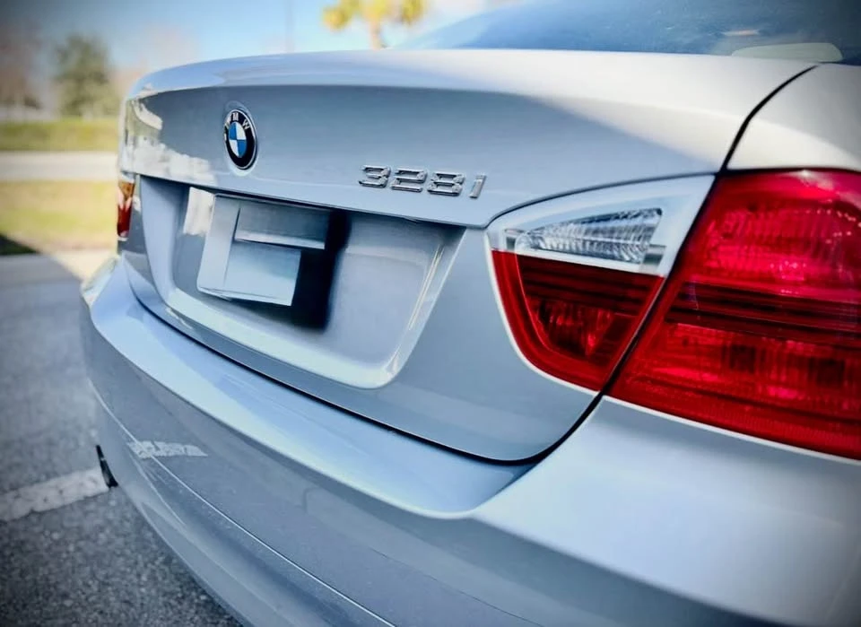 2007 BMW E90 3 Series Sedan - Image 10 of 17