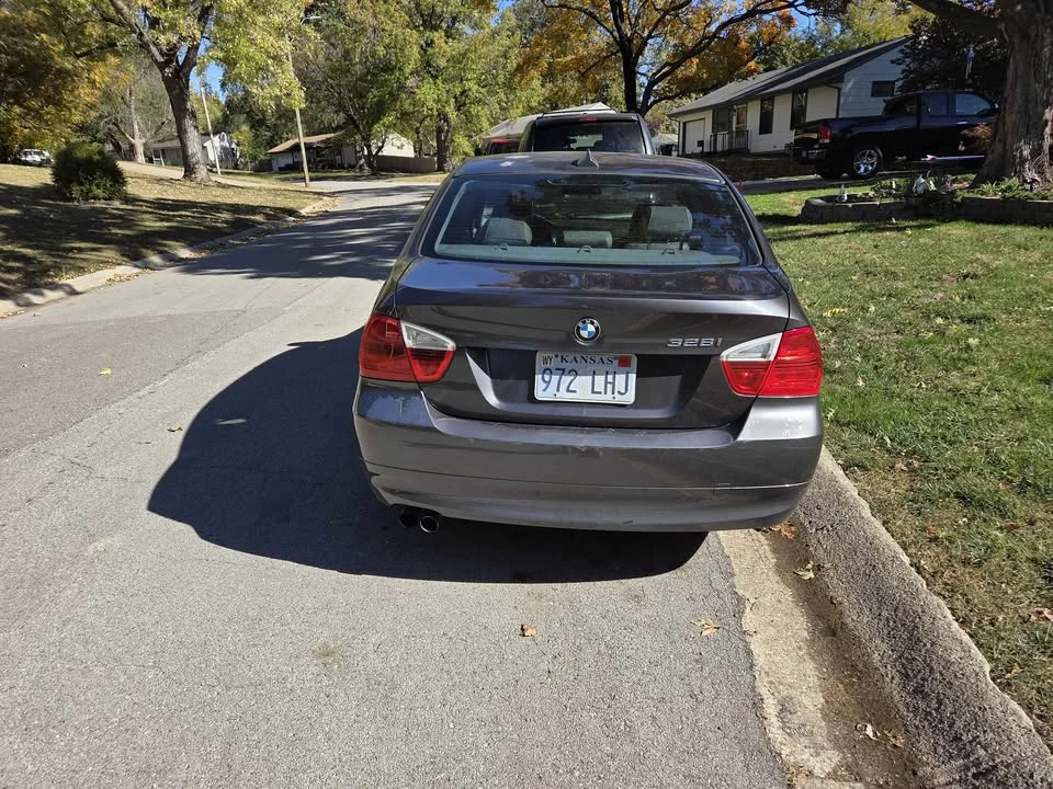 2007 BMW E90 3 Series Sedan - Image 4 of 14